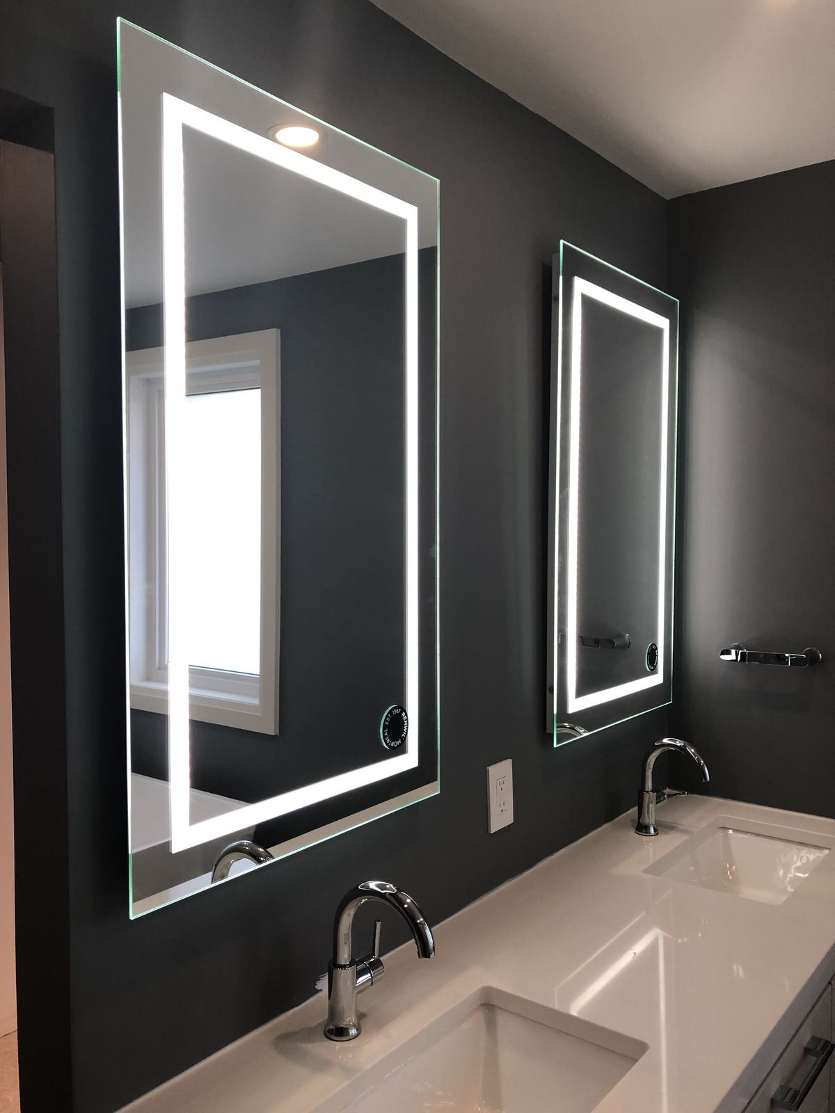 CleanOva Illuminated Luxury Bathroom Mirror™